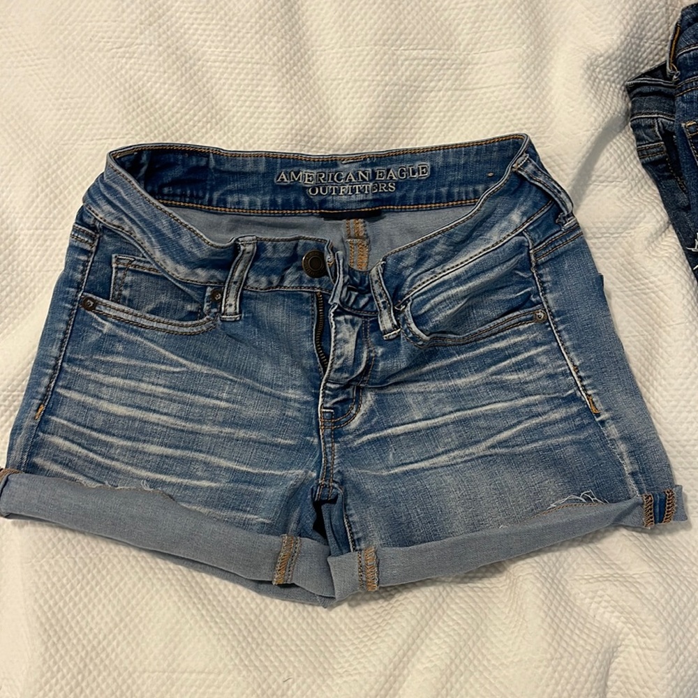 American Eagle super super stretch midi shorts size 4